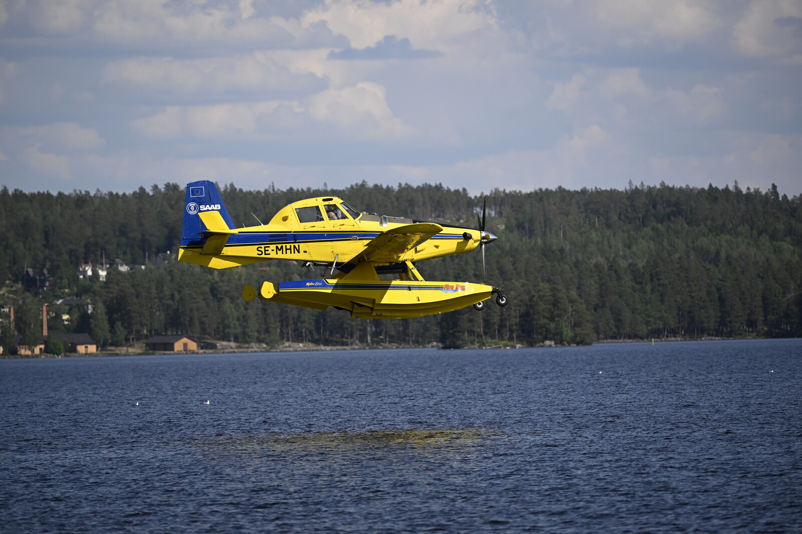 Sweden Sends Firefighting Aircraft to Aid Portugal's Forest Fires