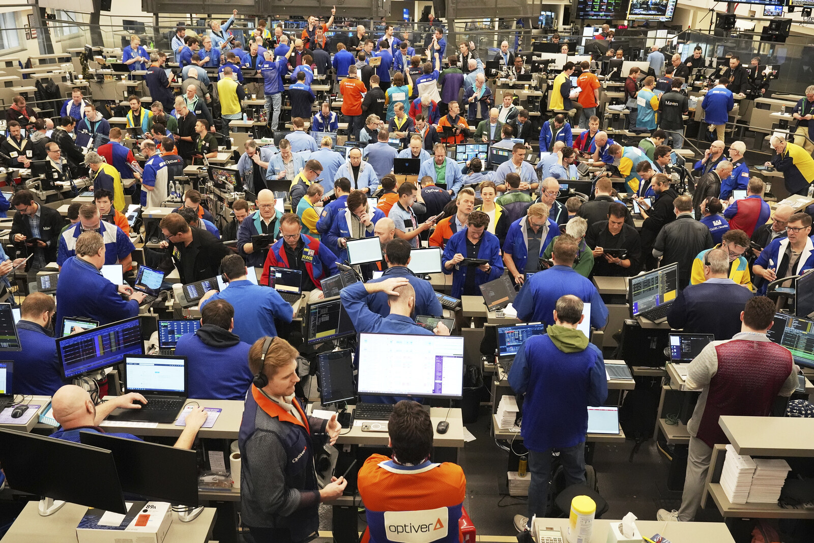 Global Stock Exchanges Consider 24-Hour