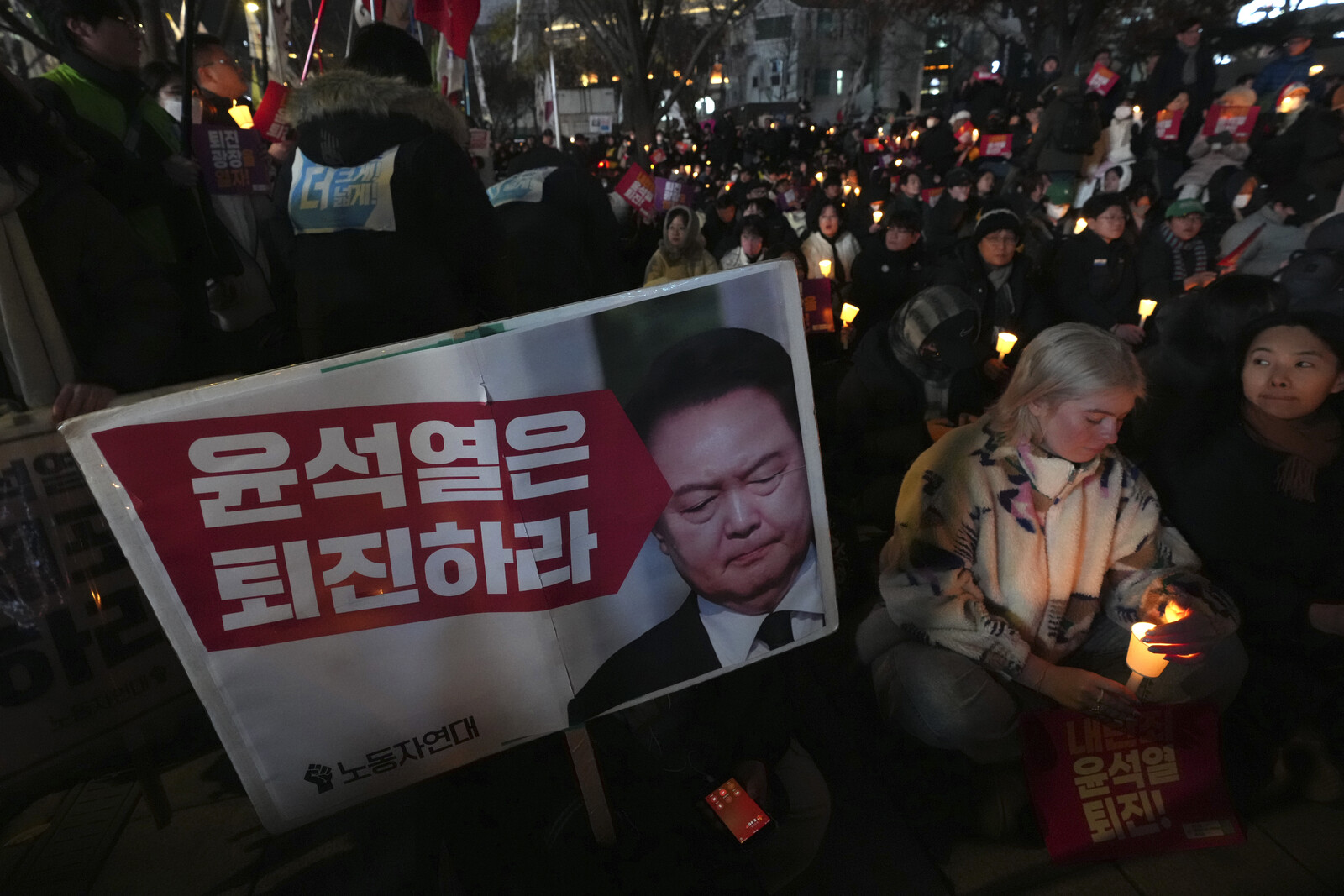 

South Korea's Yoon in trouble