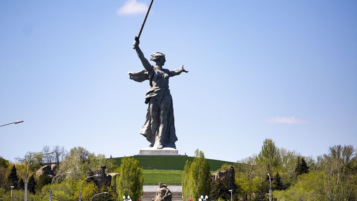 Russian weapons factory hit in Volgograd, one killed and 11 injured