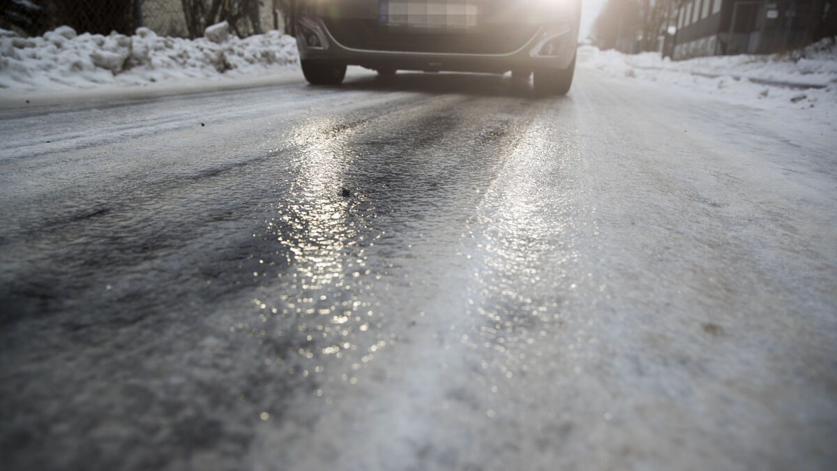 Ice jam stops public transport in Luleå