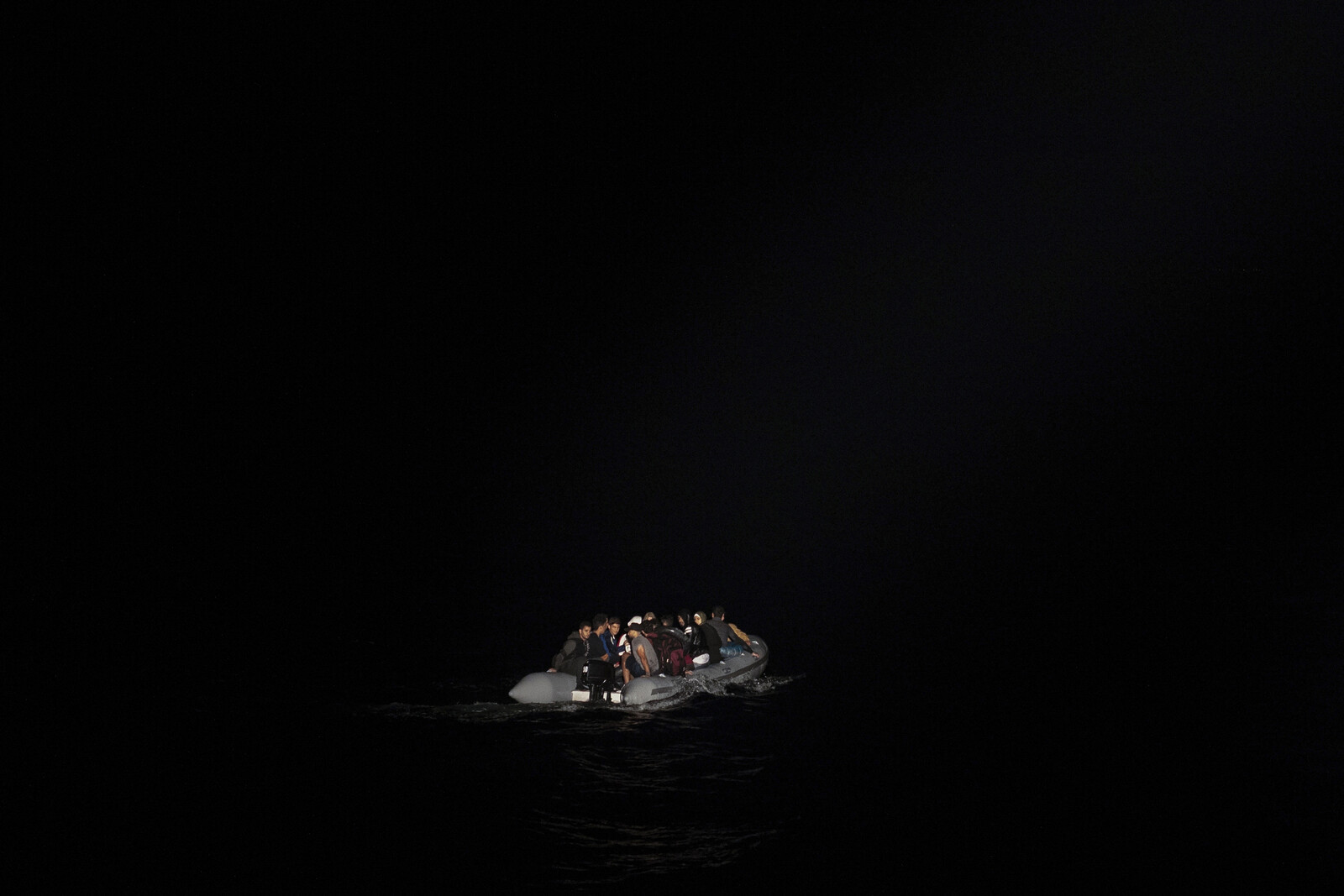 Dozens feared drowned off Crete