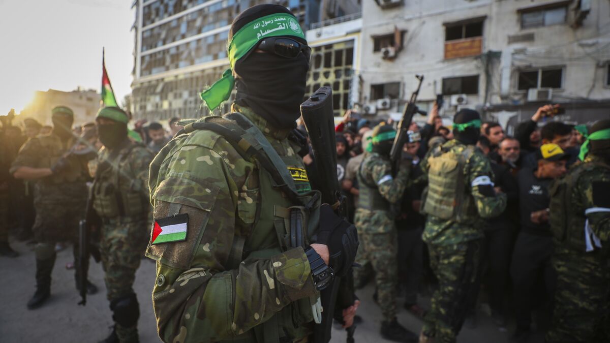 Hamas Negotiates Under Pressure to End Conflict