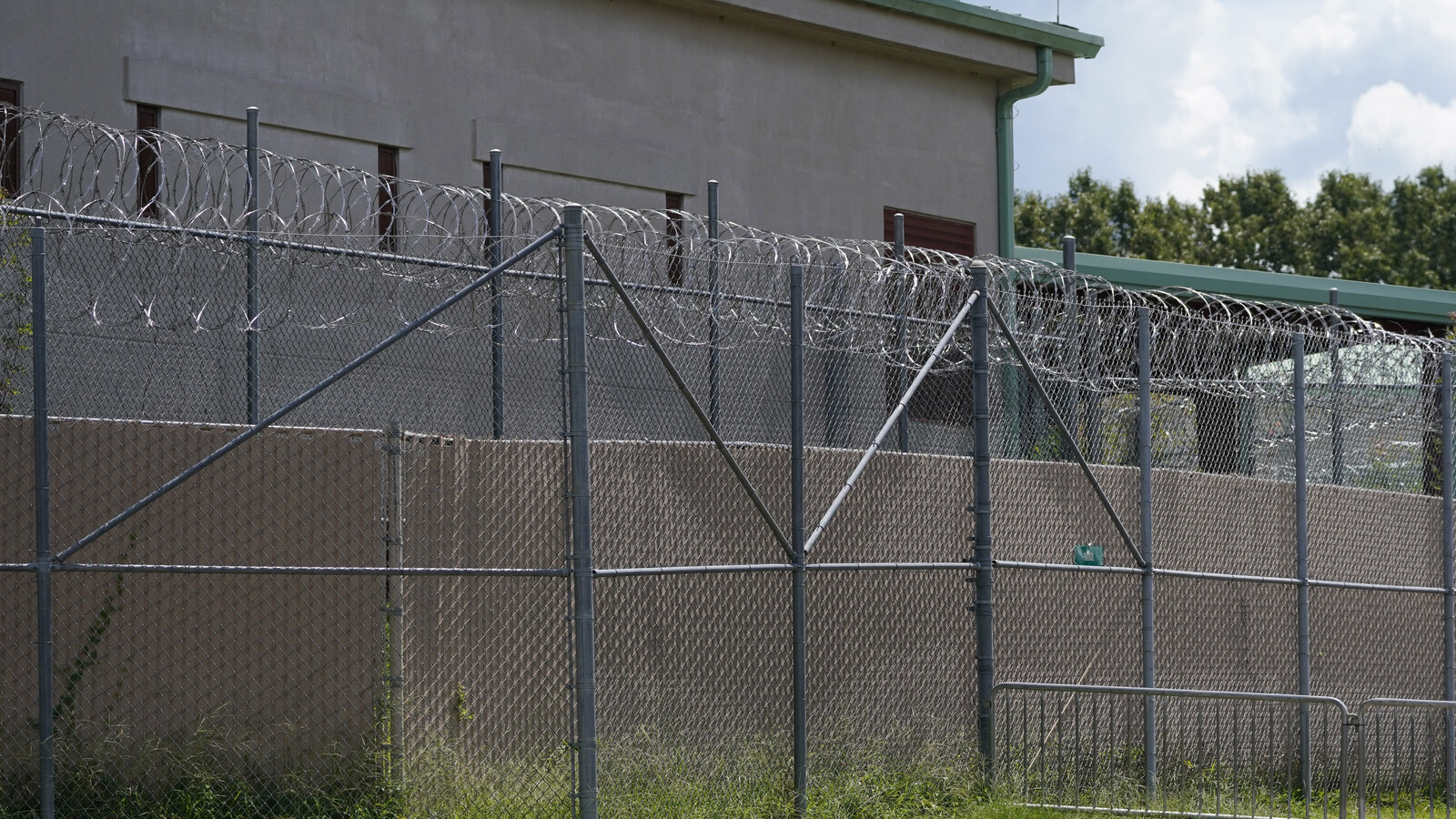 Green light for Trump's migrant law