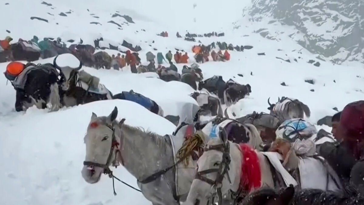 Mount Everest Evacuation Nears Completion