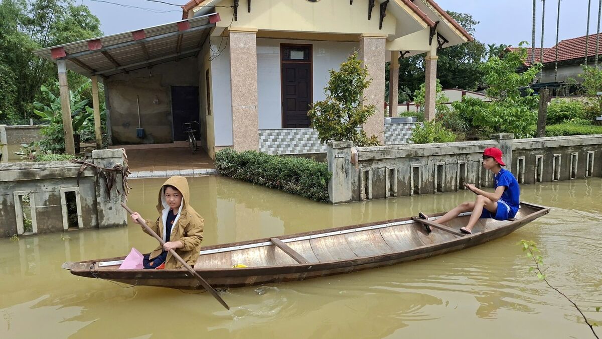 Dramatic floods in Vietnam: Several