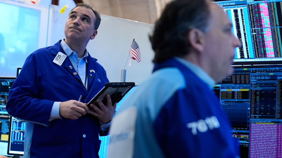 Wall Street turned down, oil