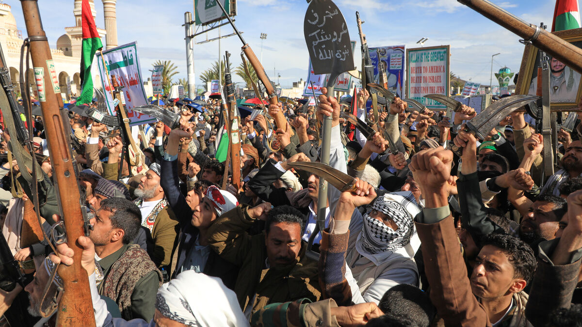 Houthis enter the war -