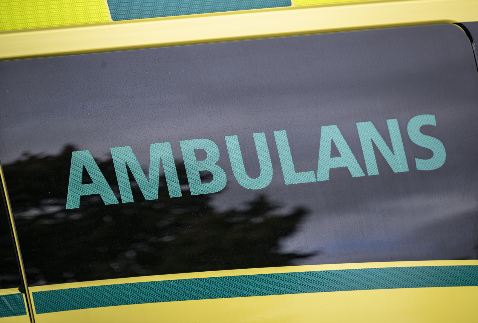 Cyclist dies after being hit