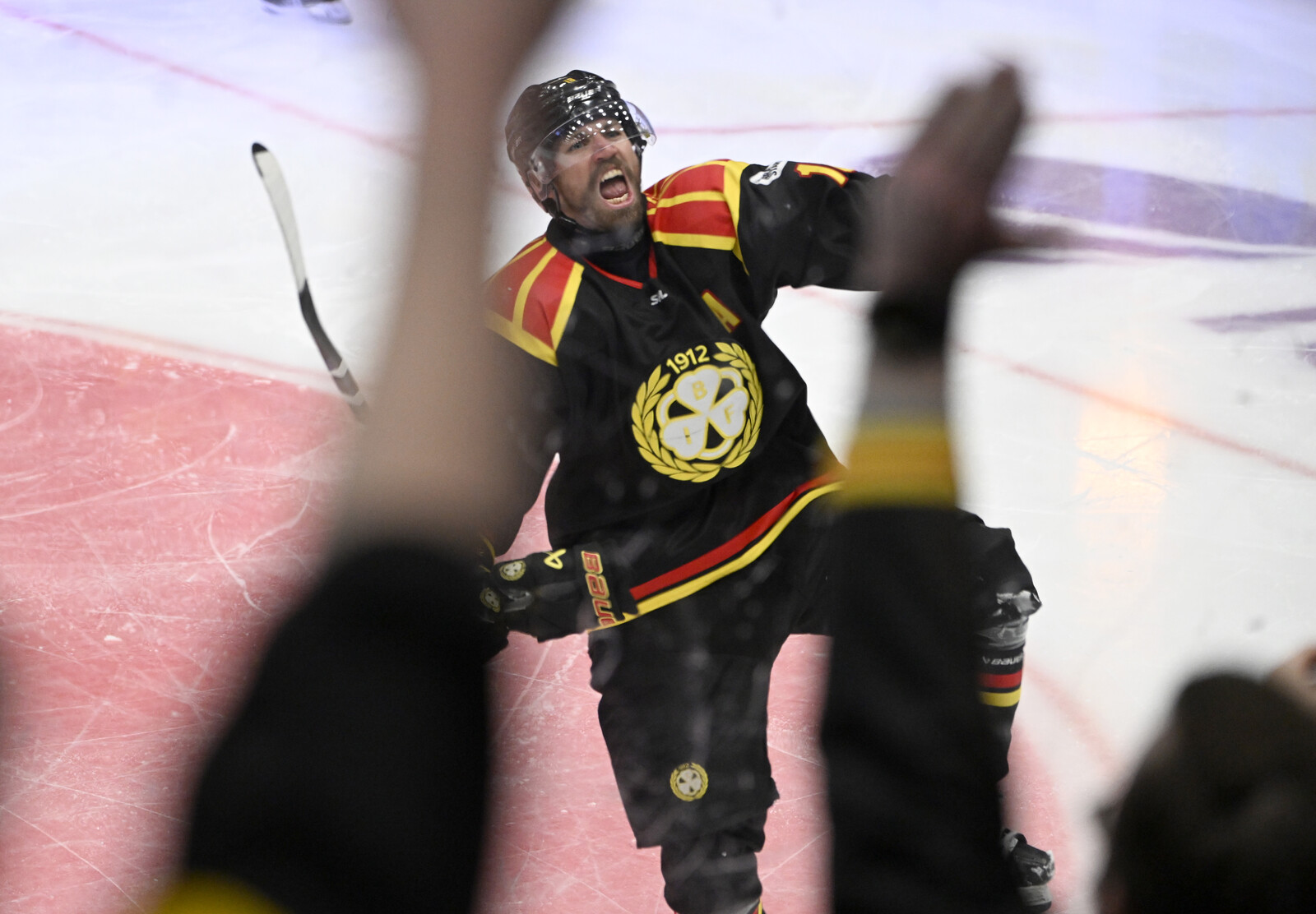 Brynäs Edges Luleå in Overtime