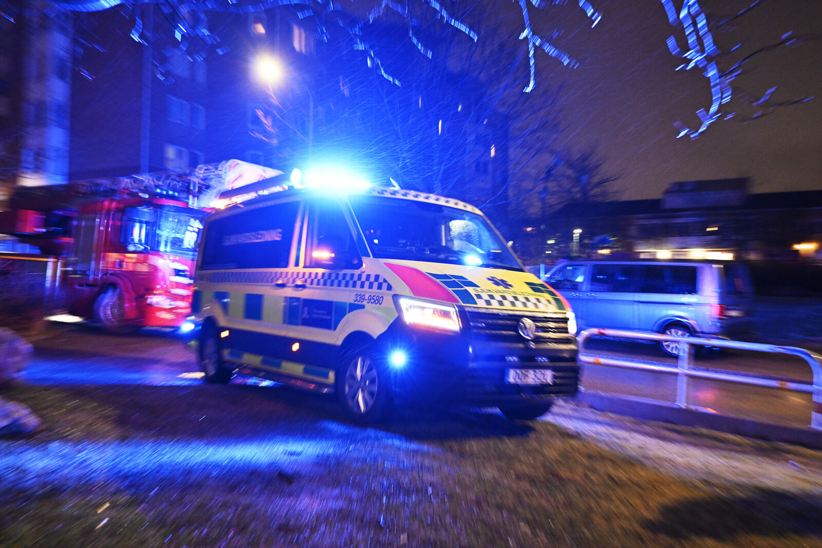 Man assaulted in store – subjected to arson