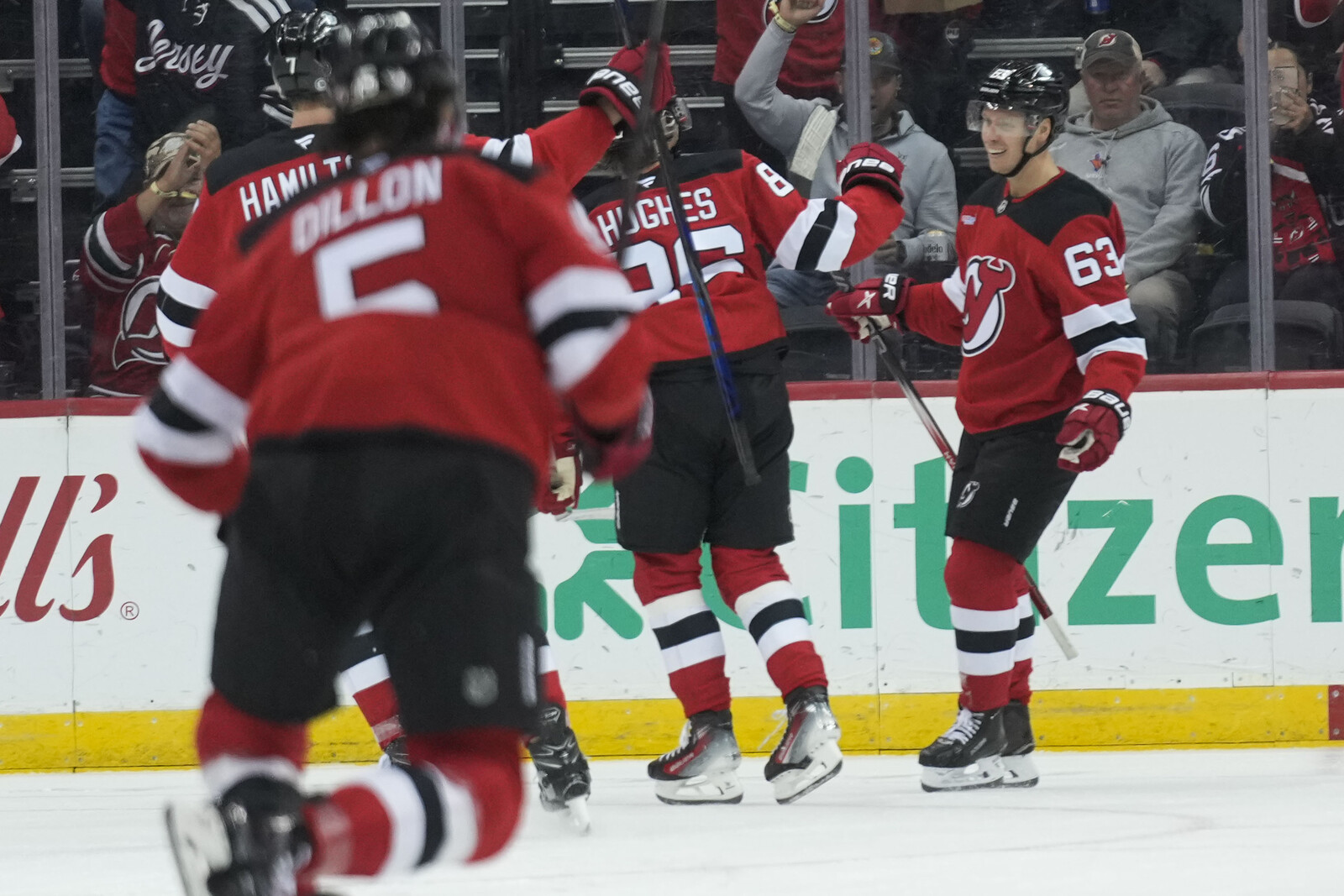 Swedish show in NHL – goal fest for Bratt and Wennberg