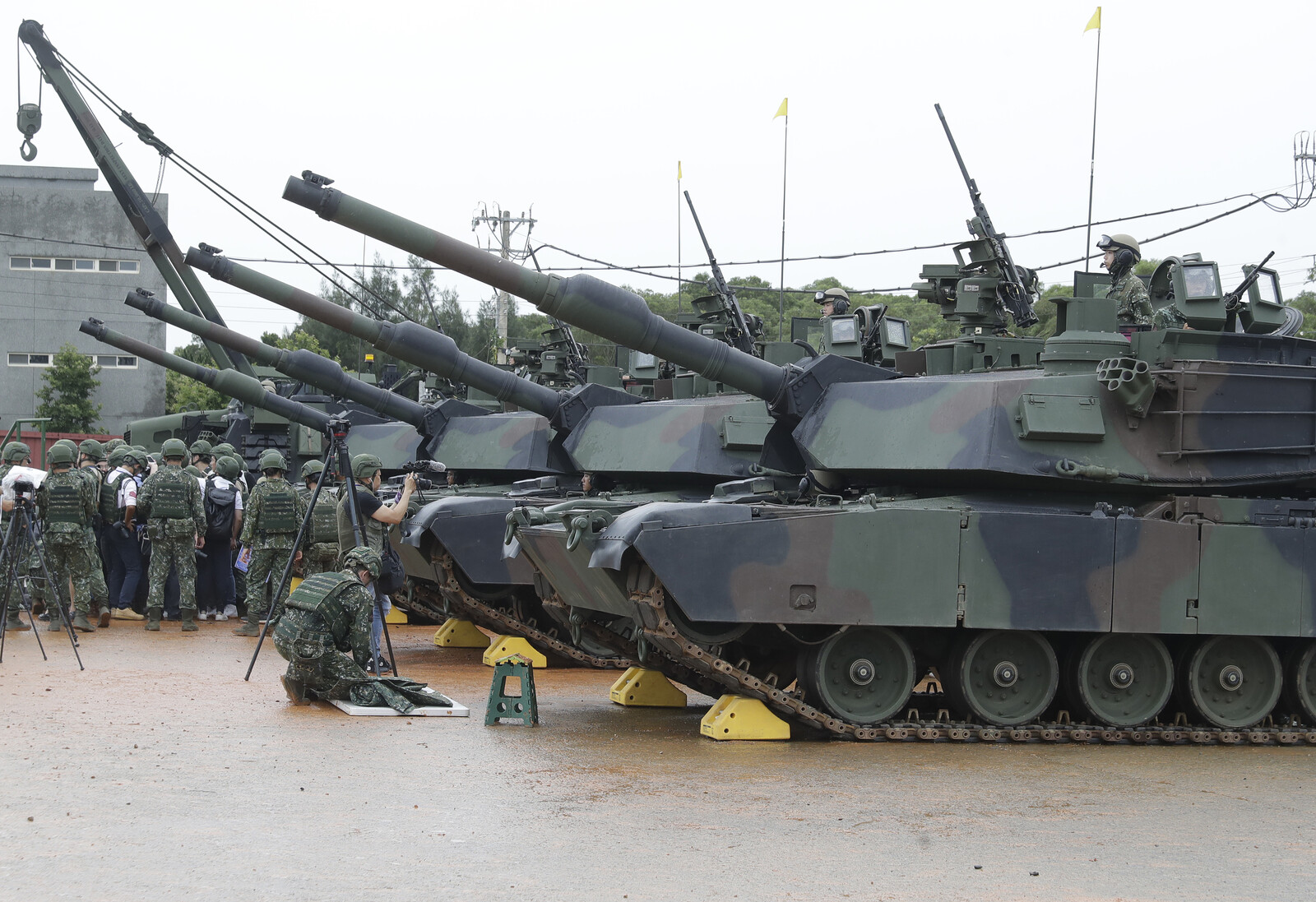 Taiwan to Boost Defense Budget