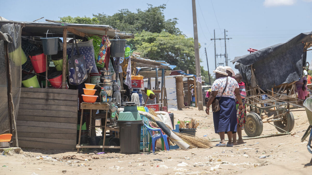 Harsh criticism of restricted aid: