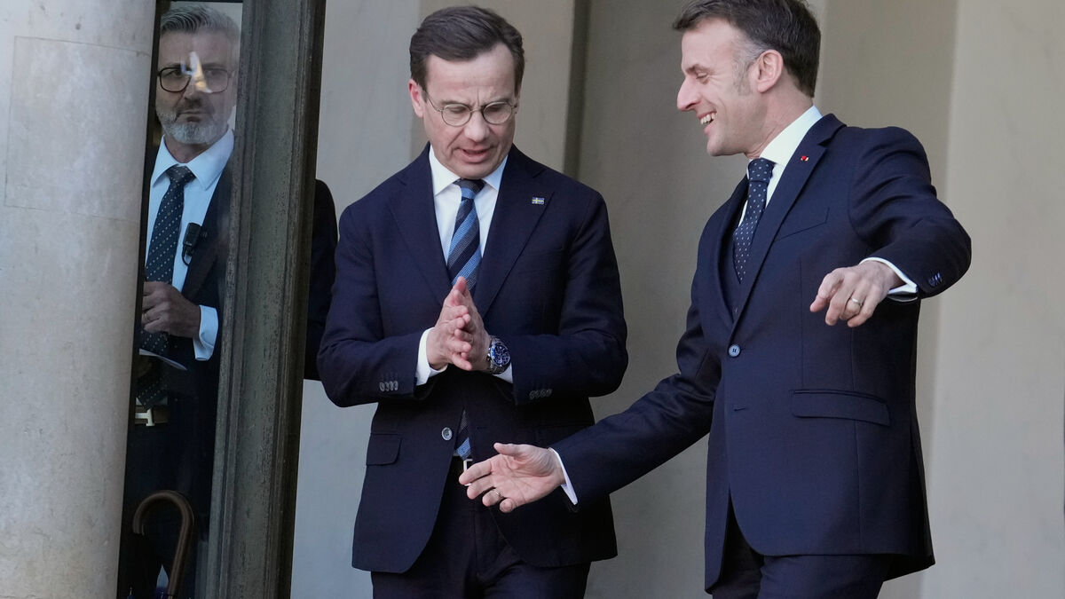 Sweden and France hold first meeting on nuclear weapons