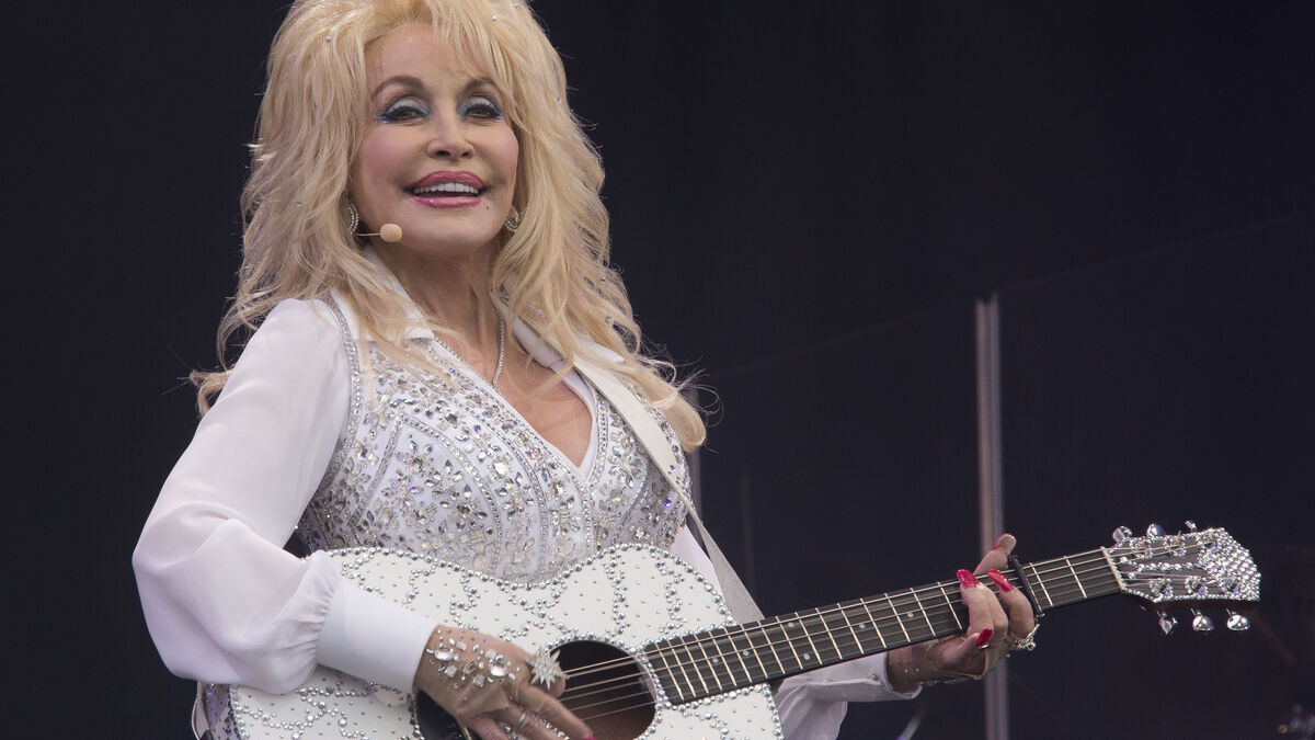 Photo: swedenherald.com September 25 marked as Dolly Parton Day across US cities and states