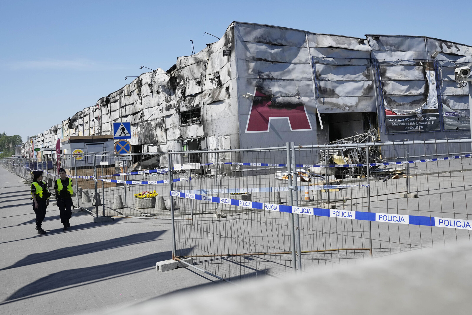 Poland Accuses Russia of Arson in Warsaw Shopping Center Fire