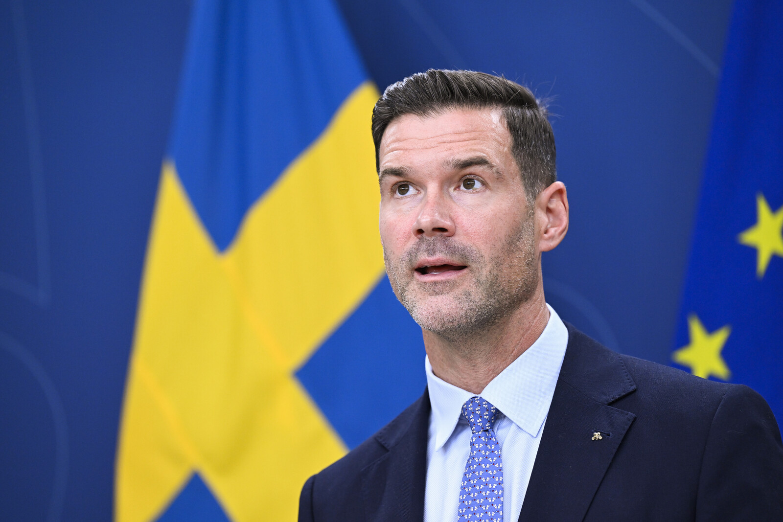 Opposition Parties Blocked from Summoning Migration Minister to Committee