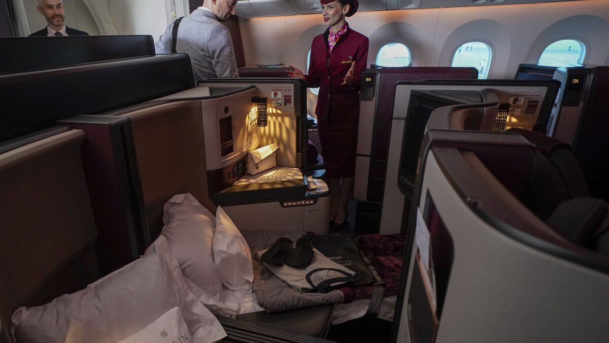 Flight crews are losing staff bonuses at Qatar Airways