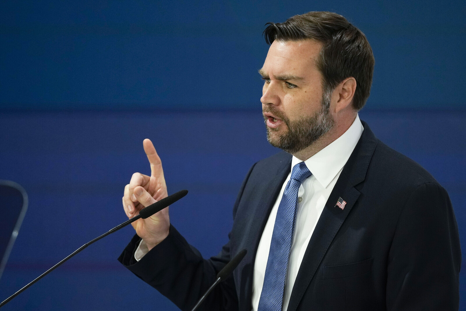 The Foreign Minister on the US's criticism: Does not review