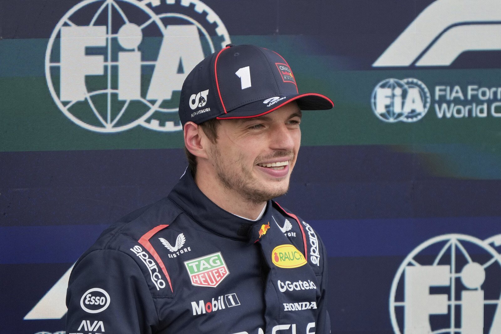 Verstappen Secures Pole Position in Silverstone F1 Qualifying