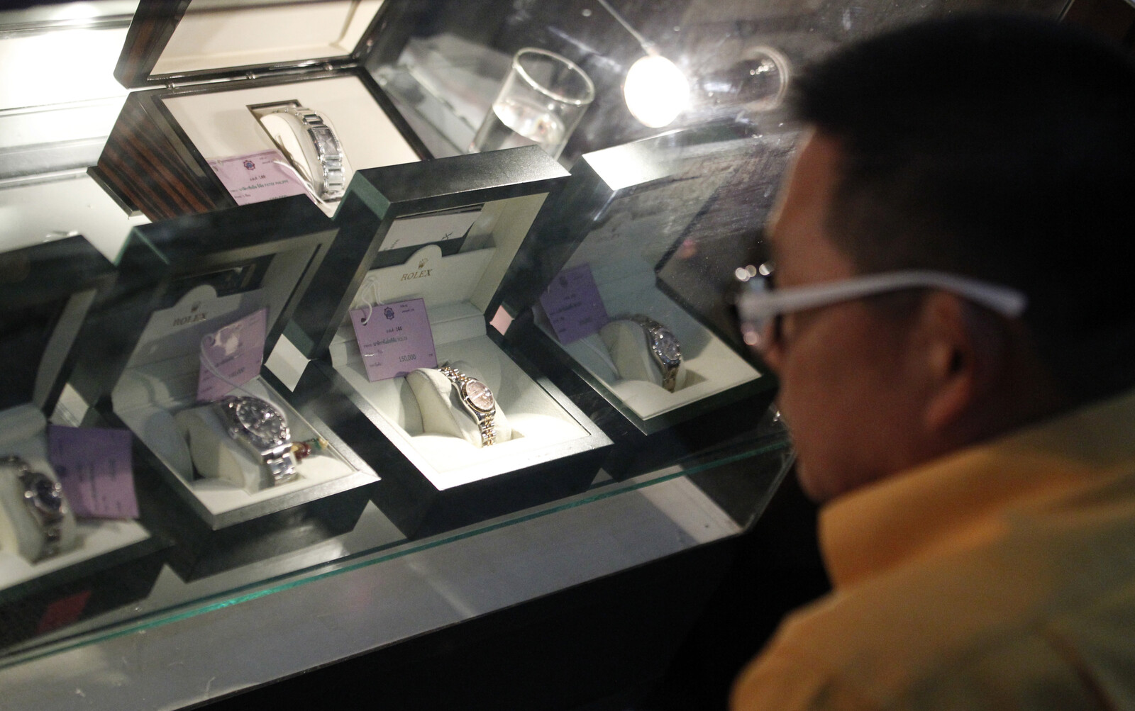 Strong Growth in Second-Hand Luxury Watch Market