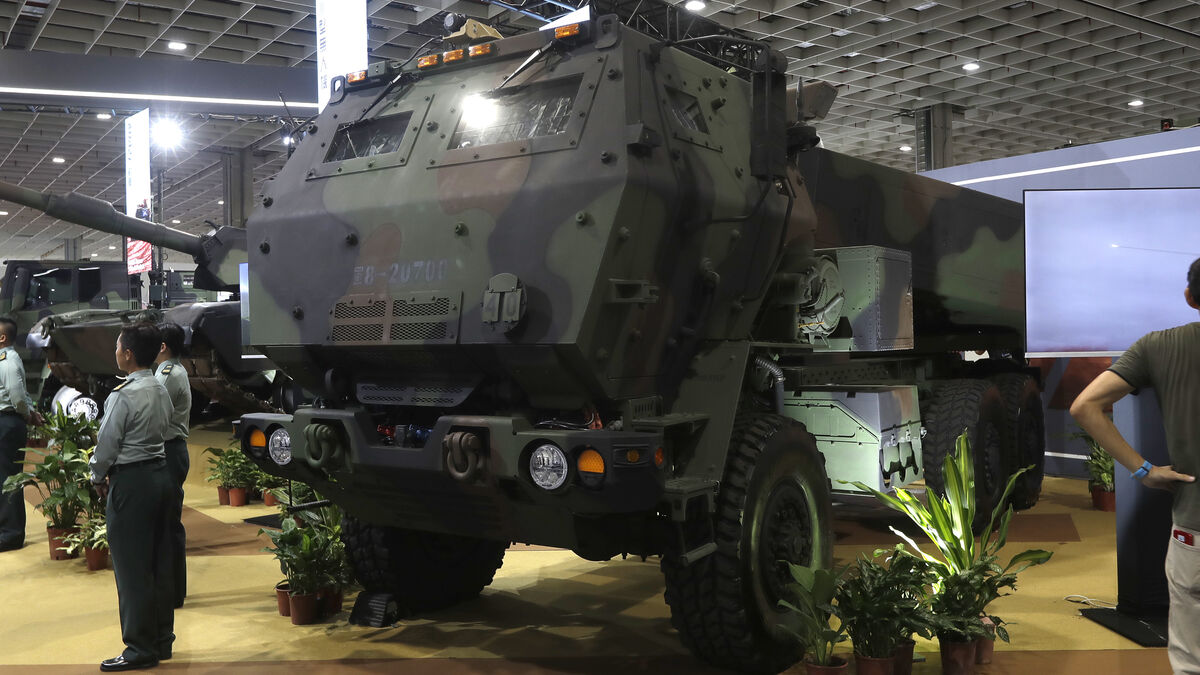Sweden may buy HIMARS rocket