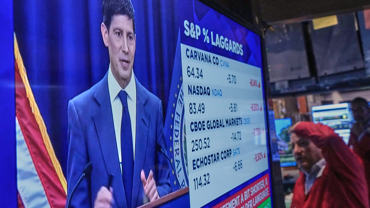 Interest rate fears sent Wall Street plummeting after Fed signals rate may be raised this year