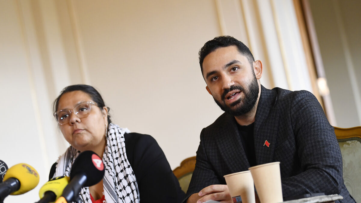 Political savages start new left-wing party