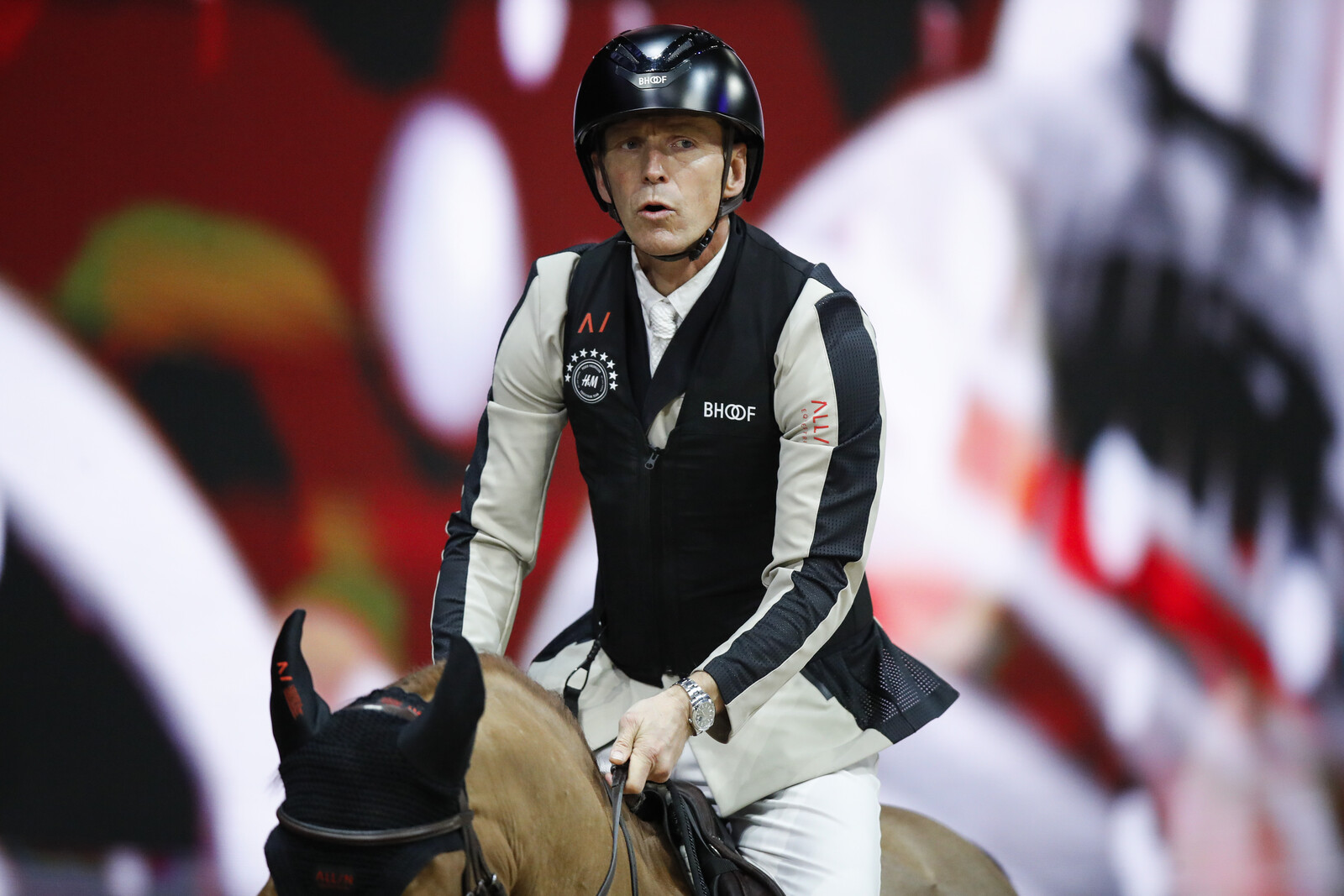Bizarre scenes – the Swede in drama