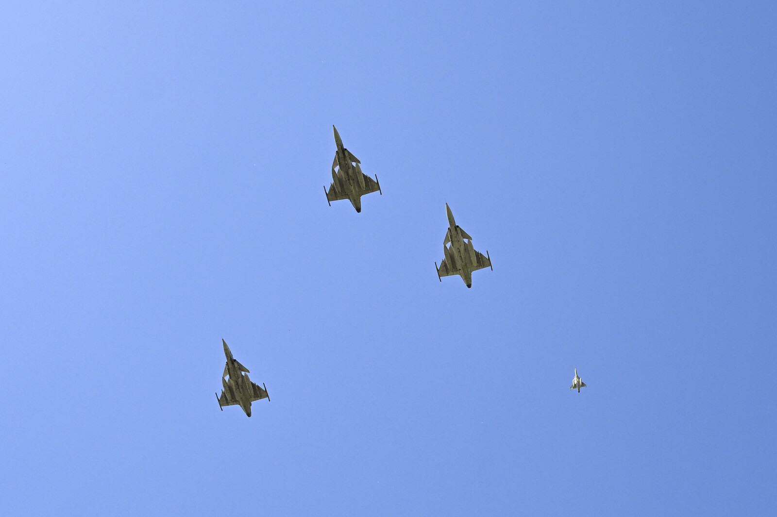 Colombia Nears Deal to Acquire Swedish Gripen Fighter Jets