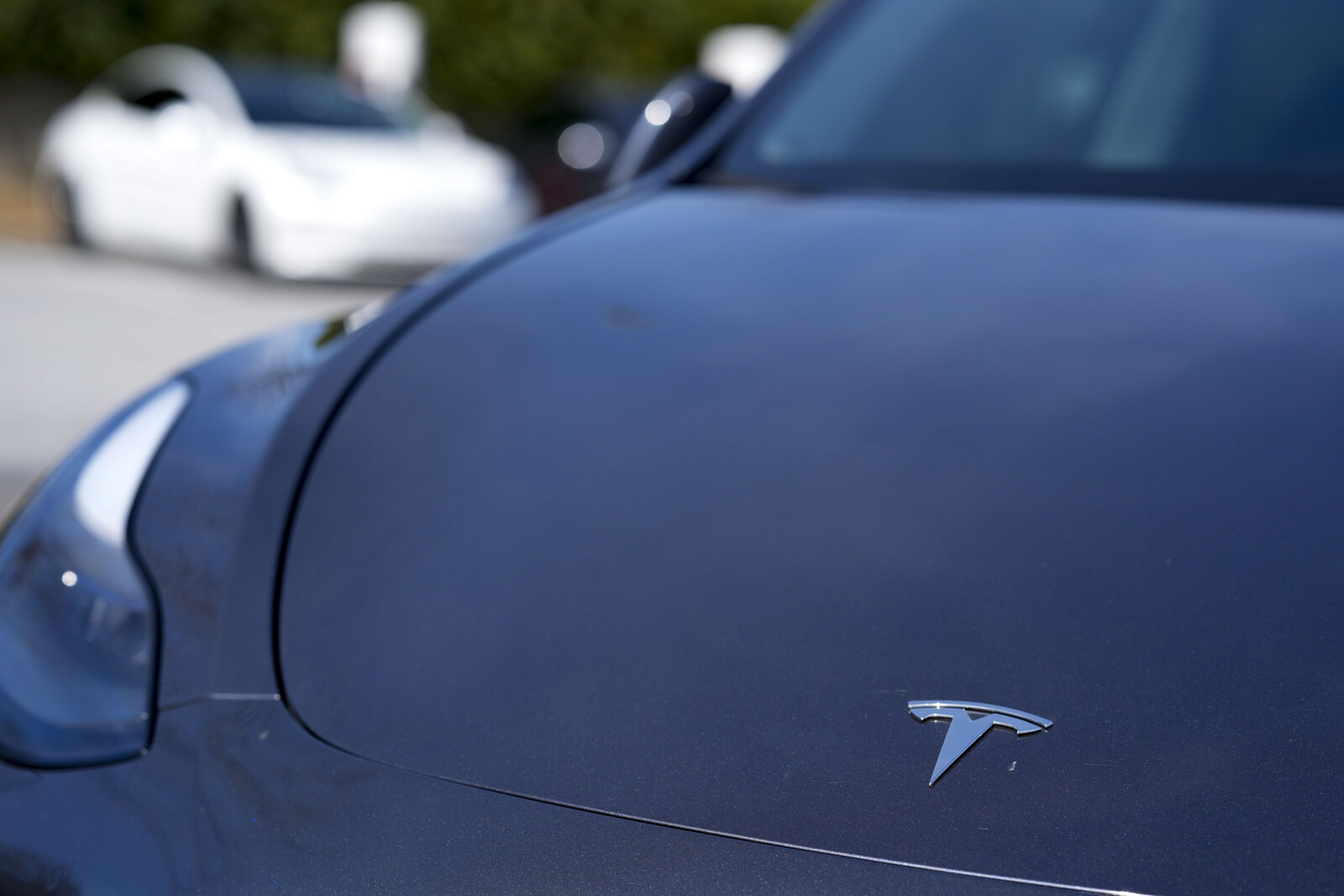 Tesla EU Sales Drop by Half in April 2023