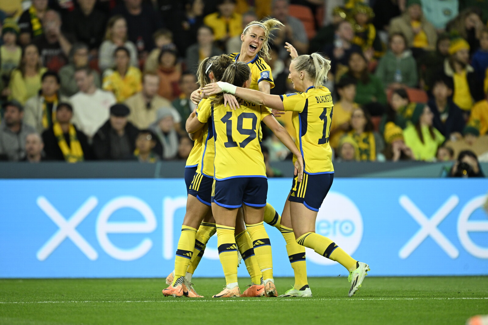 Netflix buys rights to Football World Championship