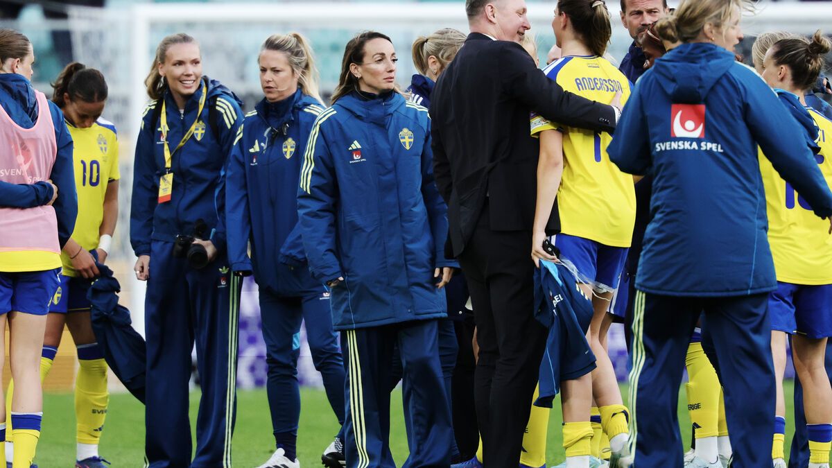 Kosovare Asllani Joins Sweden Training
