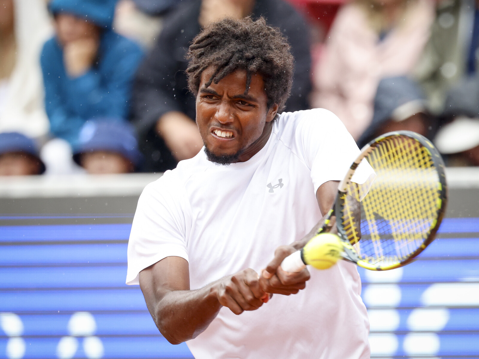 Elias Ymer Advances in Båstad Tennis Despite Opponent's Tactics