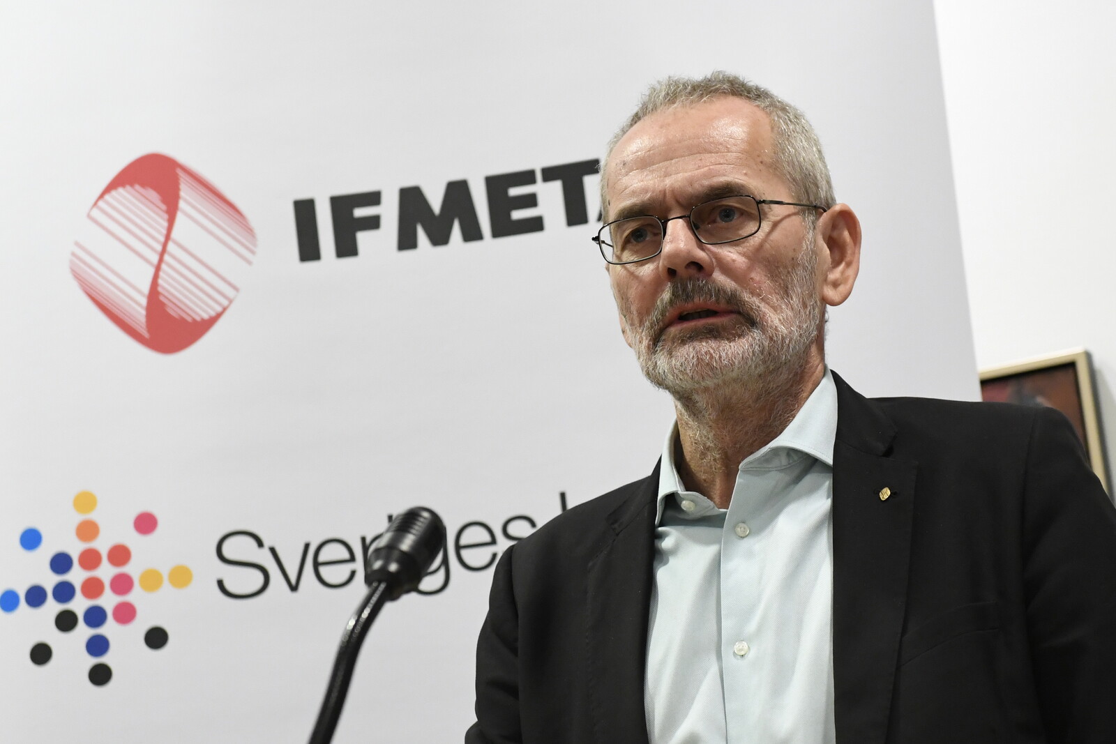 Mediators Appointed to Resolve Union Dispute Over Work Hours