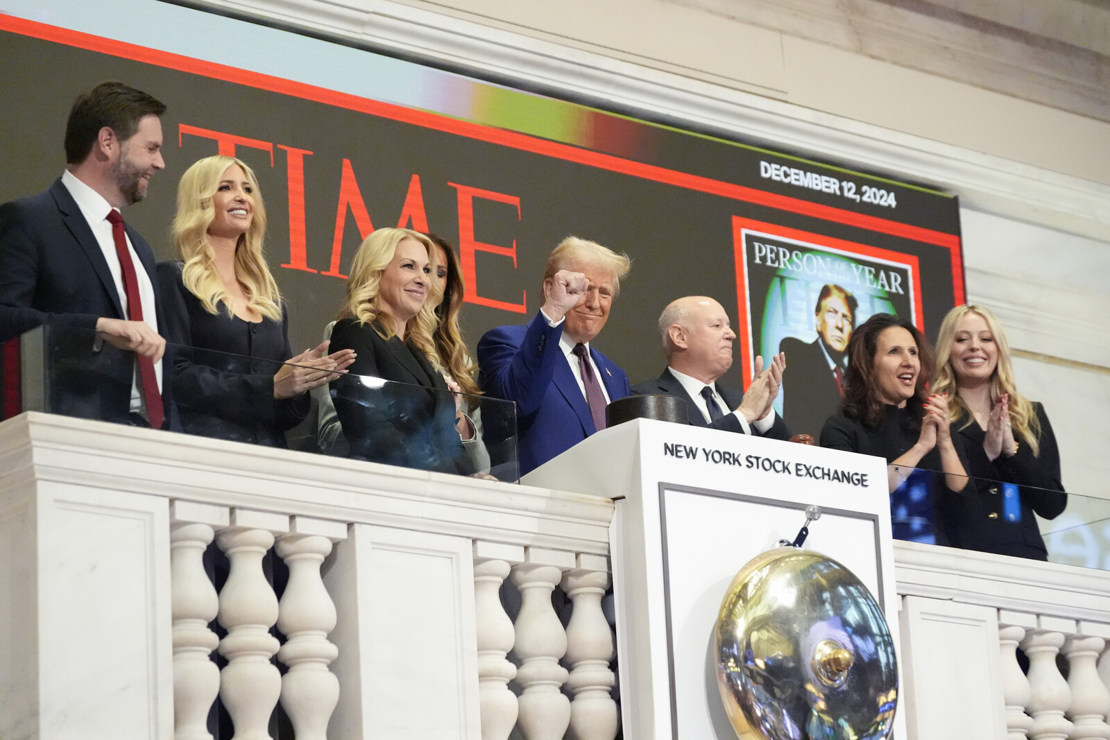 Trump rang the bell, but the US stock market fell