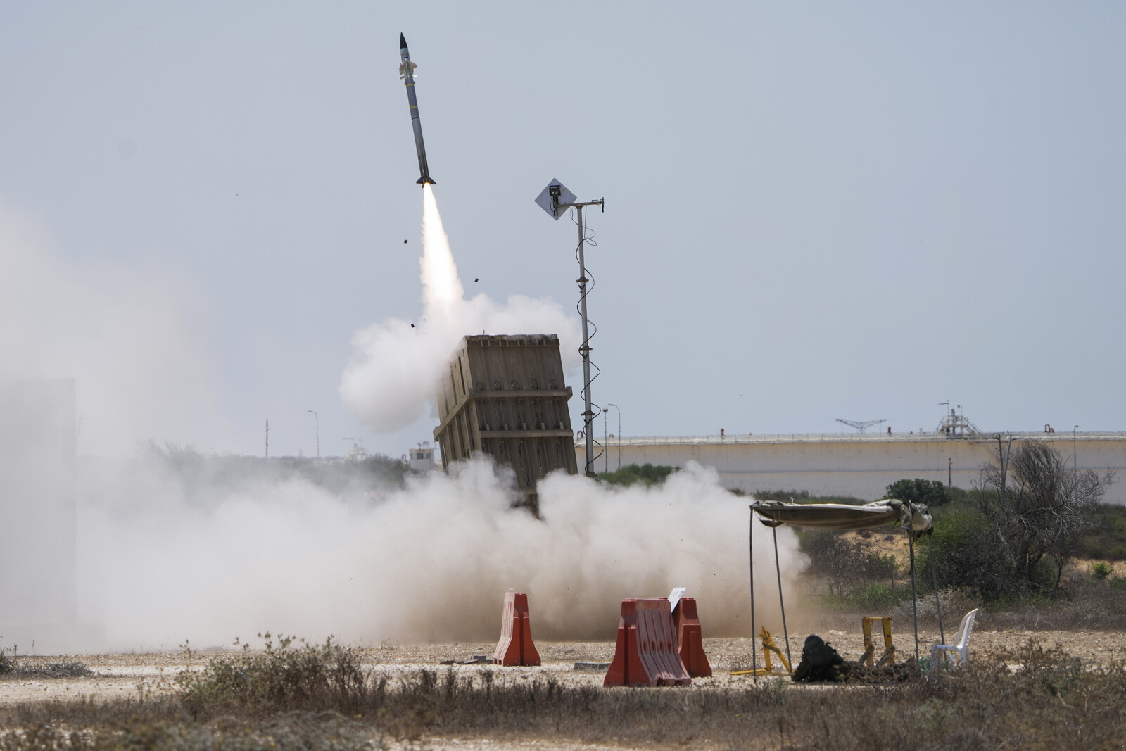 Israeli Defense Intercepts Yemeni Robot