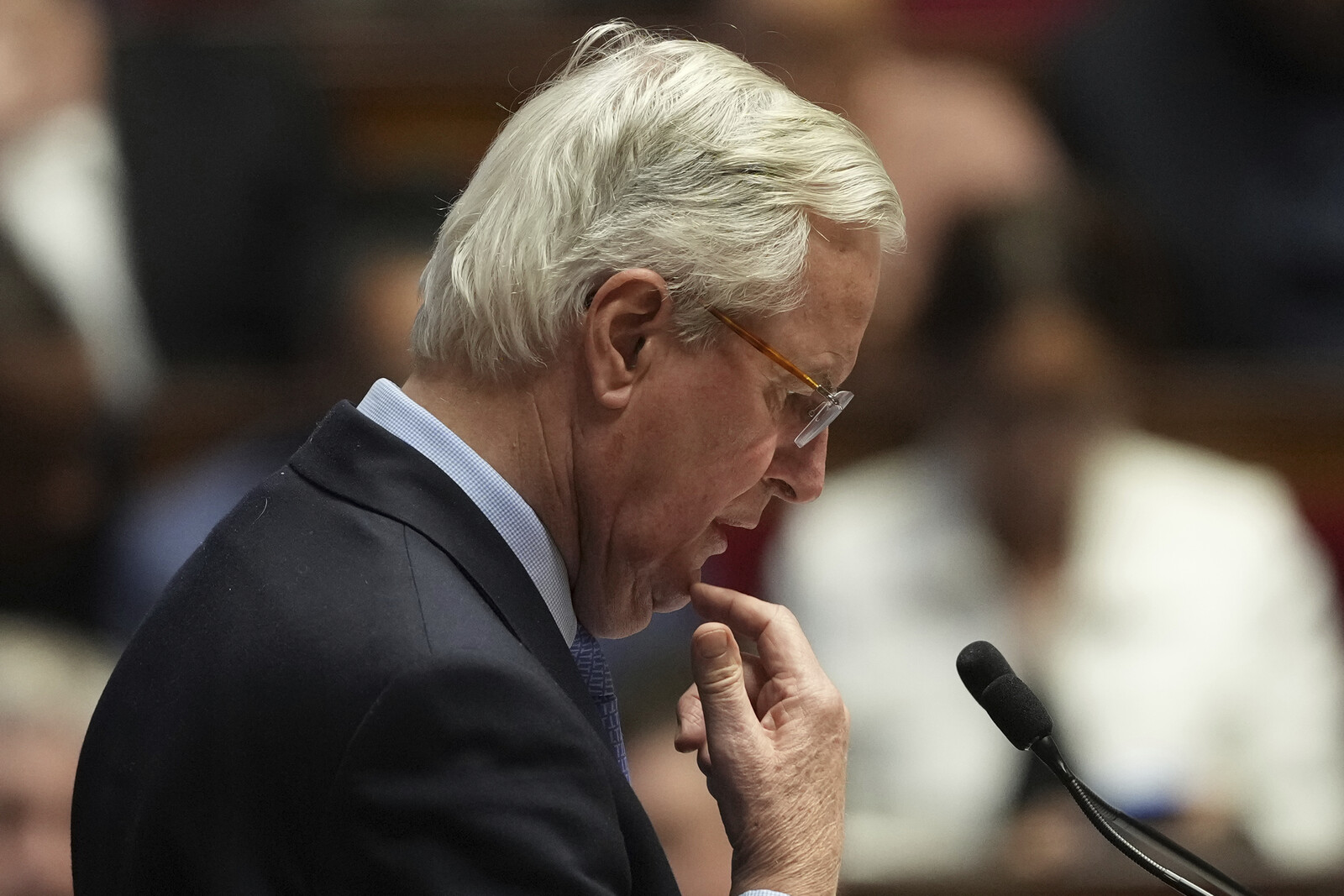 French Government Falls After No-Confidence