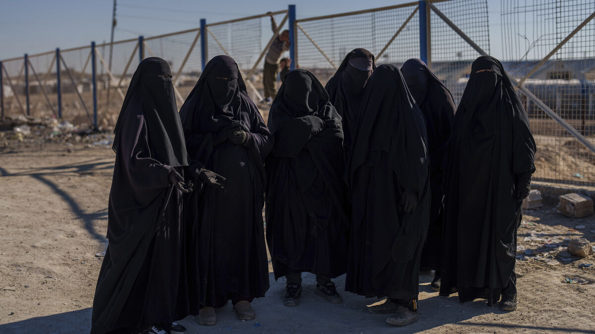 ISIS camp unguarded as the US backs away from Kurds