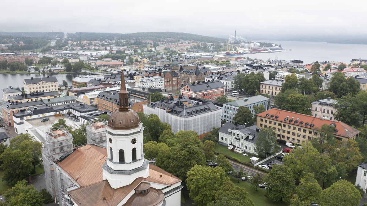 Härnösand residents told not to drink tap water after break-in at water facility