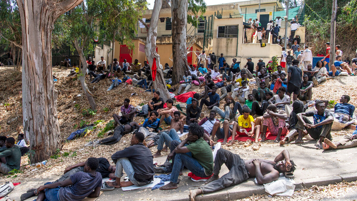 EU Proposes Rapid Response Force