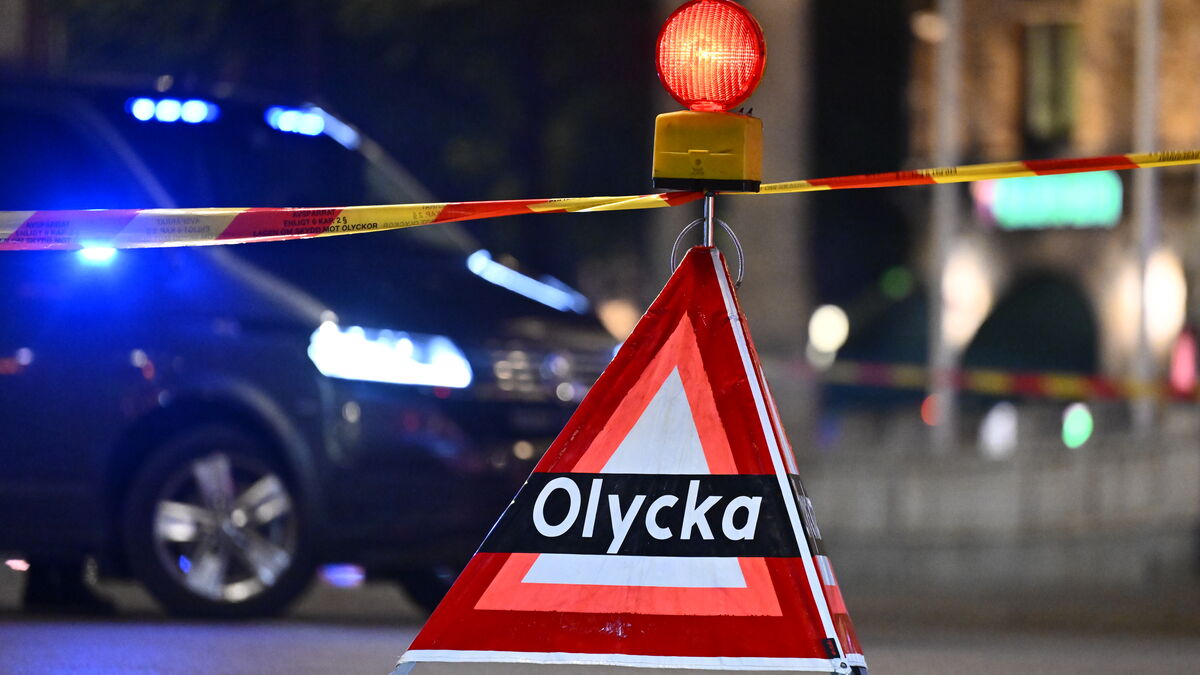 Man in his 50s dies in traffic accident involving motorcycle and tractor in Strängnäs