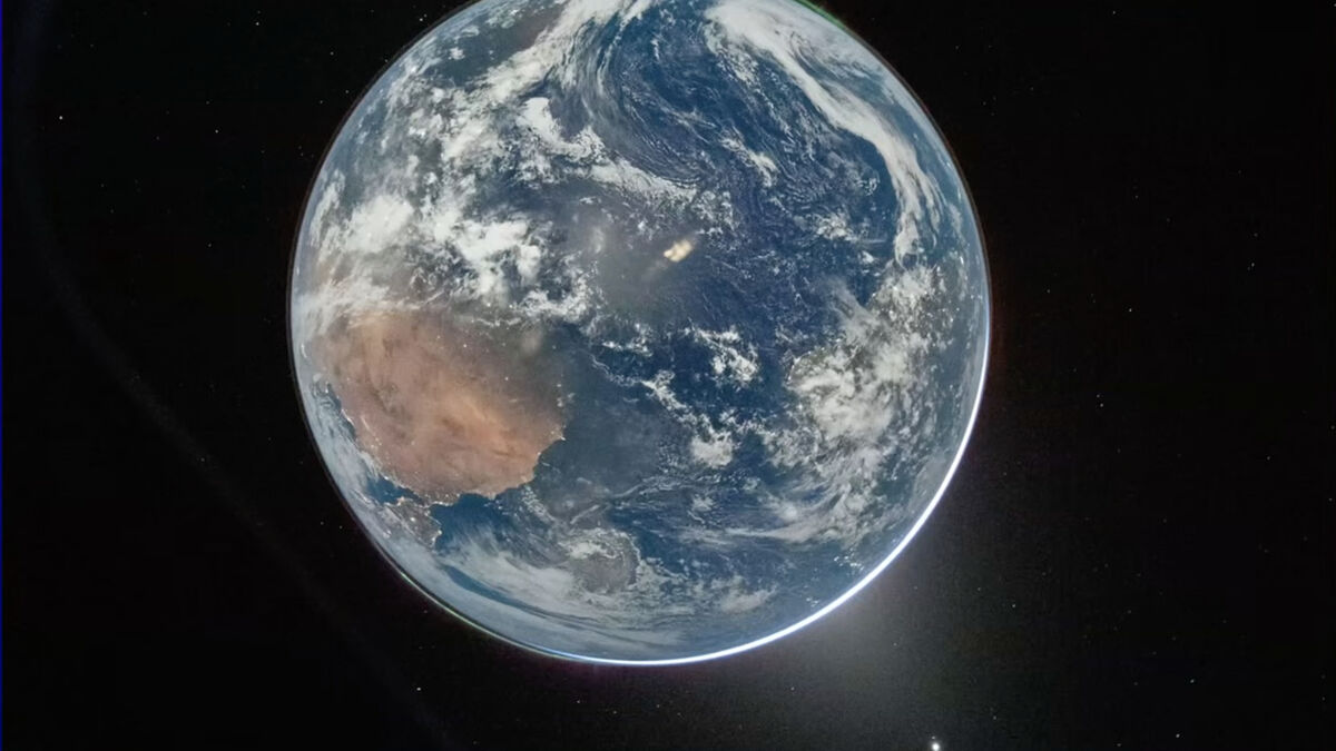 Here are the new pictures of Earth as Artemis II astronauts head to the Moon