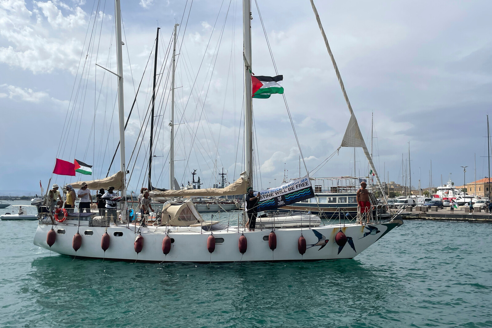 Spain and Italy Deploy Warships to Protect Thunberg's Gaza Convoy