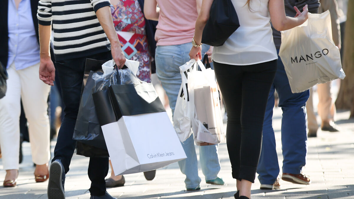German retail sales fall 0.3 percent in April, less than analysts expected