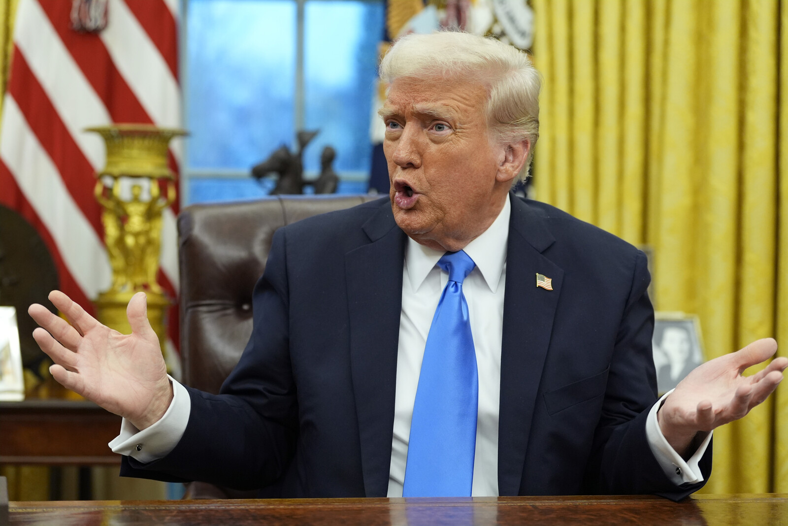 Central Bank Chief Downplays Trump's Interest Rate Speculation
