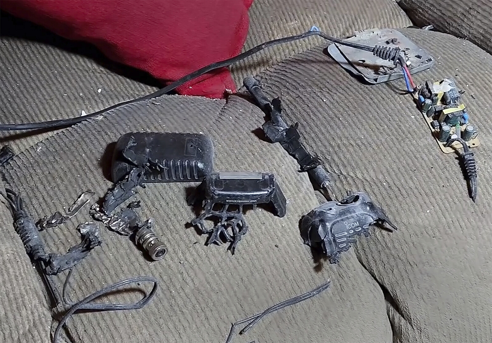 Lebanon: Messages triggered the explosions
