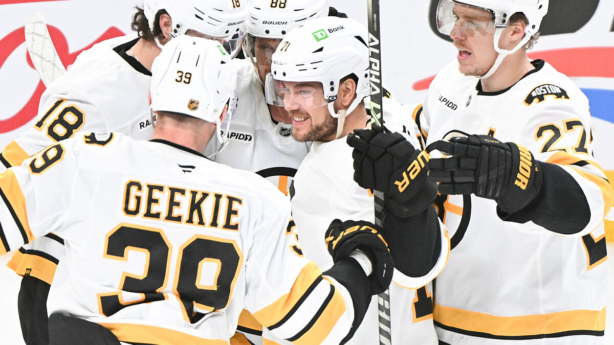Arvidsson reached the milestone of 400 points