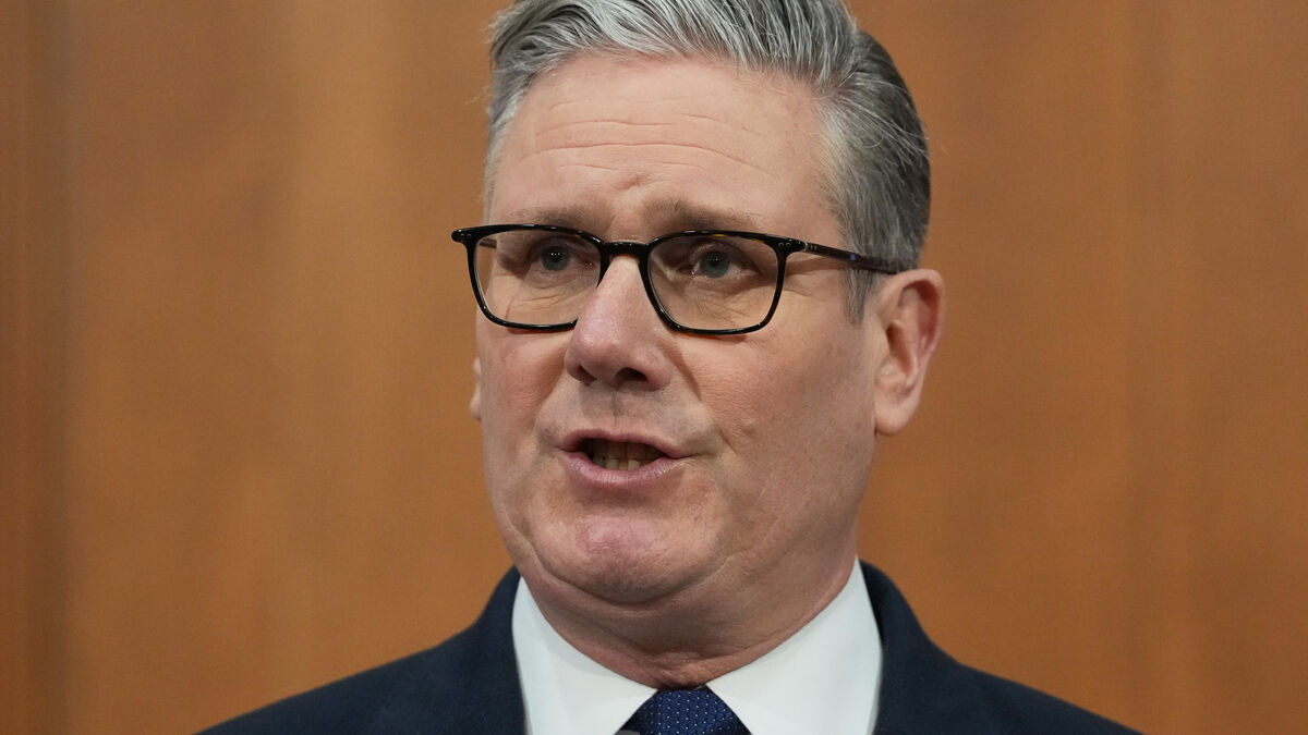 Keir Starmer calls for meeting on Strait of Hormuz